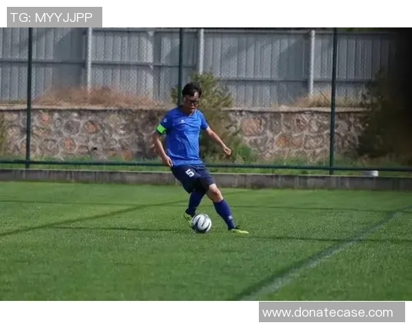 重庆足球队的拼搏之路精英赛特别报道见证荣耀与挑战